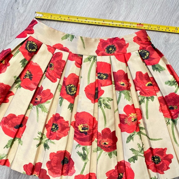 Alice + Olivia 🌺🌺🌺 Vintage Floral Mini Skirt Size 4 - Picture 8 of 8